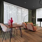 Hotel2stay Aparthotel 4*