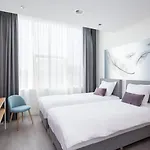 Ξενοδοχείο με διαμερίσματα Hotel2stay 4*