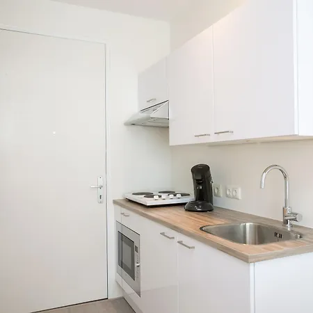 Hotel2stay Aparthotel 4*