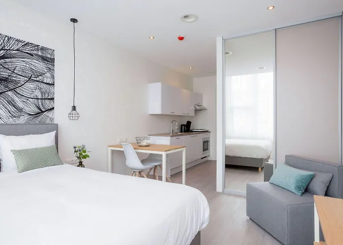 Aparthotel Hotel2stay 3*