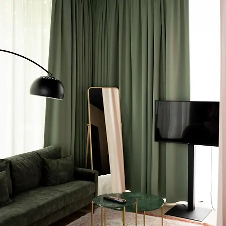 Hotel2stay 4*